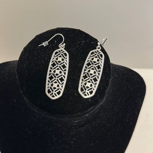 Pretty Silver dangle earrings. New, never worn